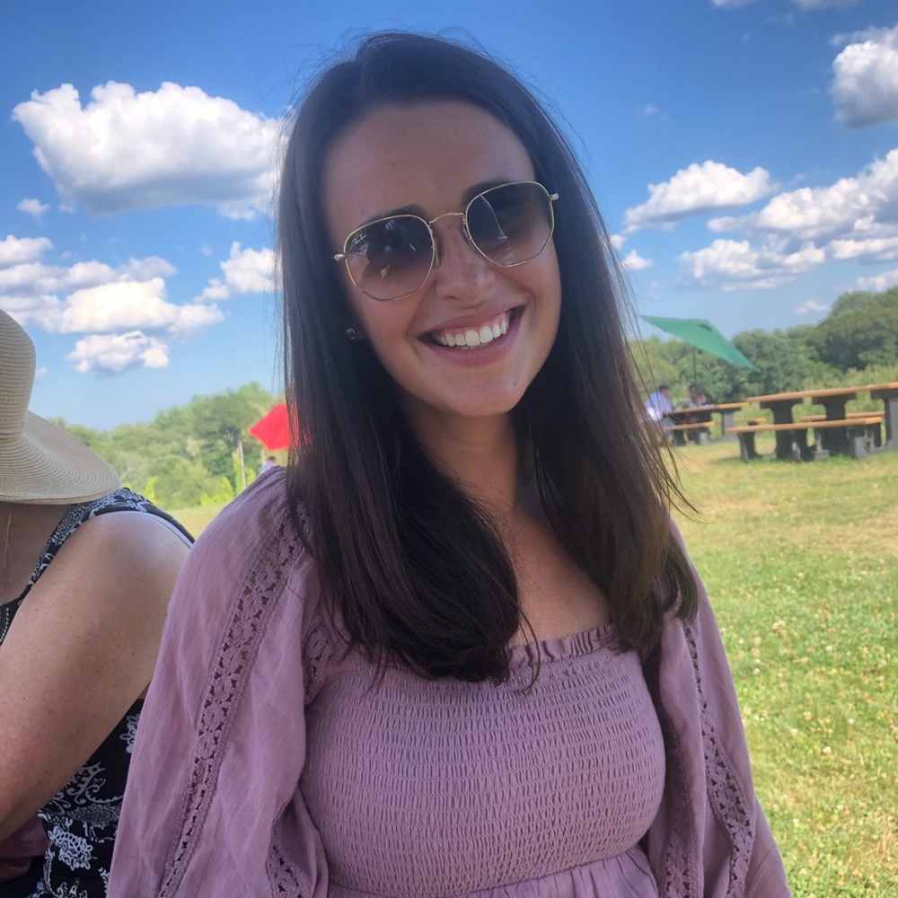 Meet your Posher, Alyssa